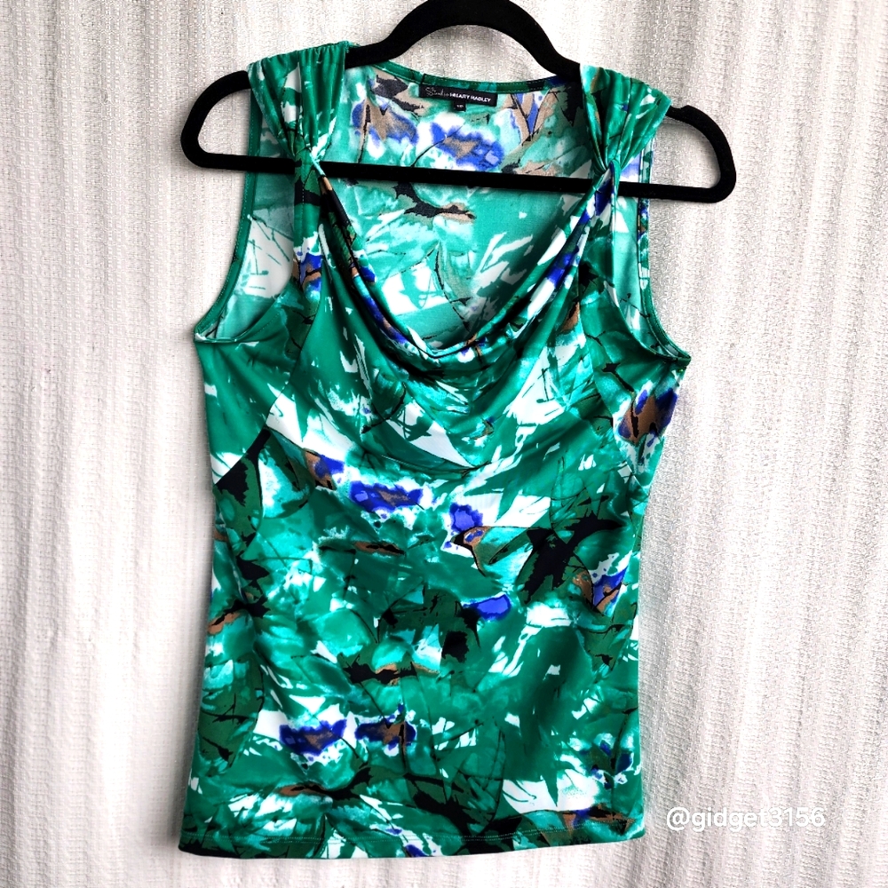 🪼EUC  GREEN/WHITE/BLUE ABSTRACT PRINT SLEEVELESS COWL NECK  TOP - SIZE SMALL